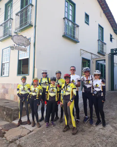 Grupo de ciclistas alojado en la posada
